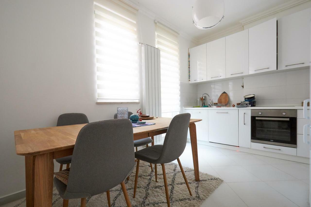 Old Town Premium Apartment ซาราเยโว ภายนอก รูปภาพ