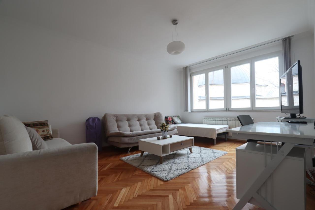Old Town Premium Apartment ซาราเยโว ภายนอก รูปภาพ