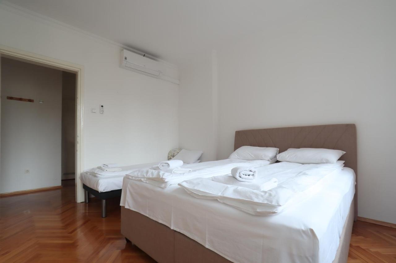 Old Town Premium Apartment ซาราเยโว ภายนอก รูปภาพ