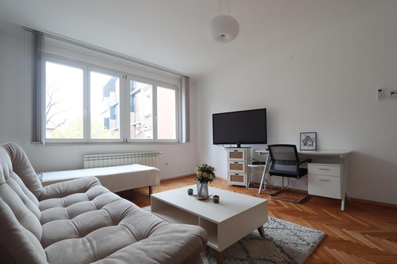 Old Town Premium Apartment ซาราเยโว ภายนอก รูปภาพ